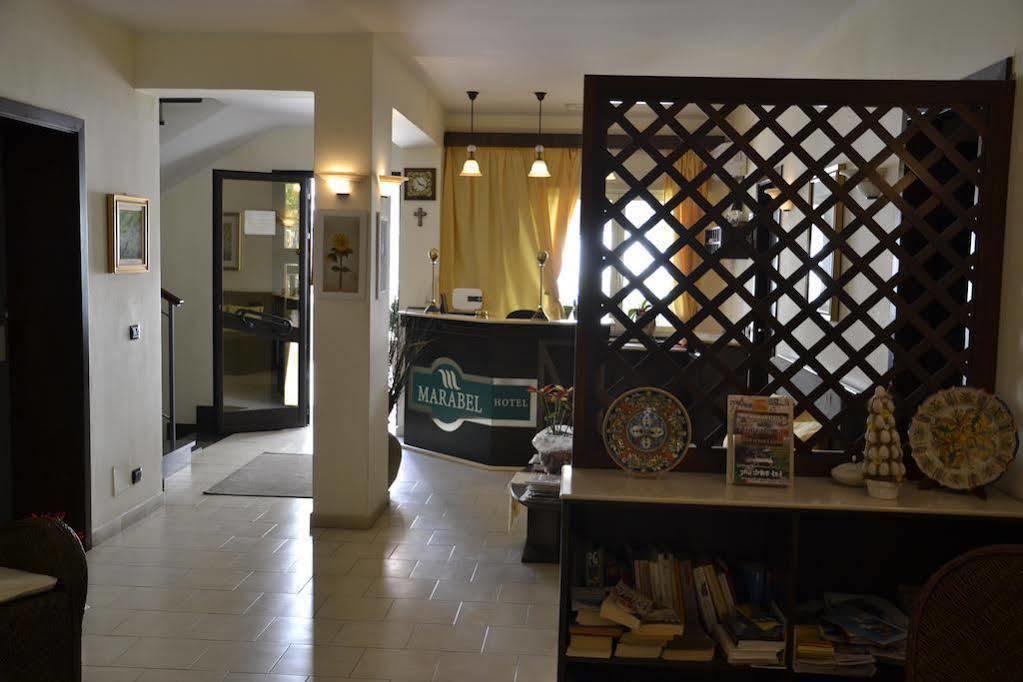 Hotel Marabel Sant'Alessio Siculo Bagian luar foto